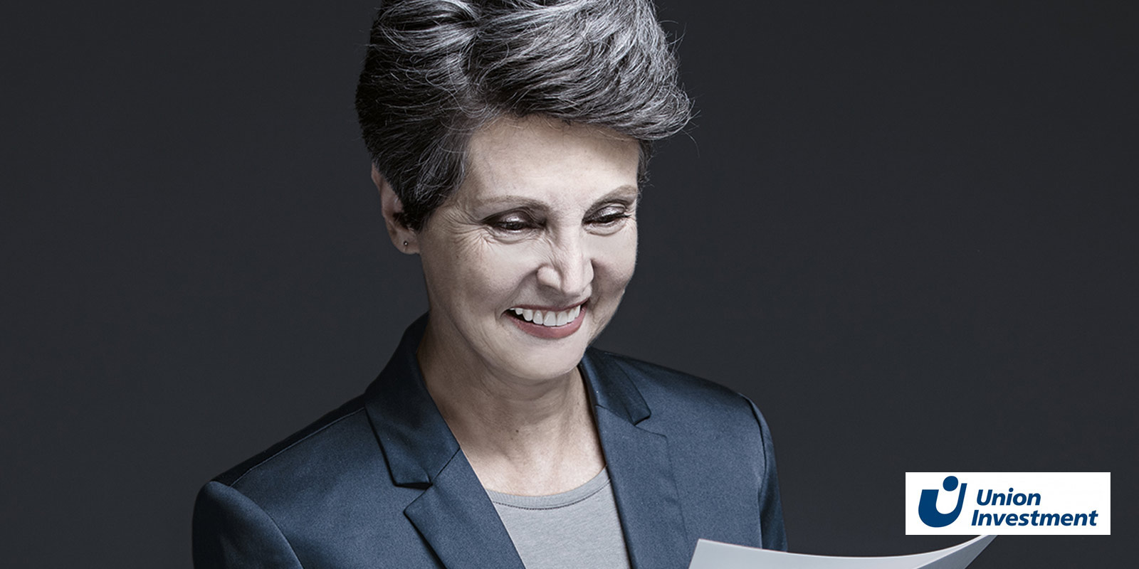 Bestager Frau lächelt